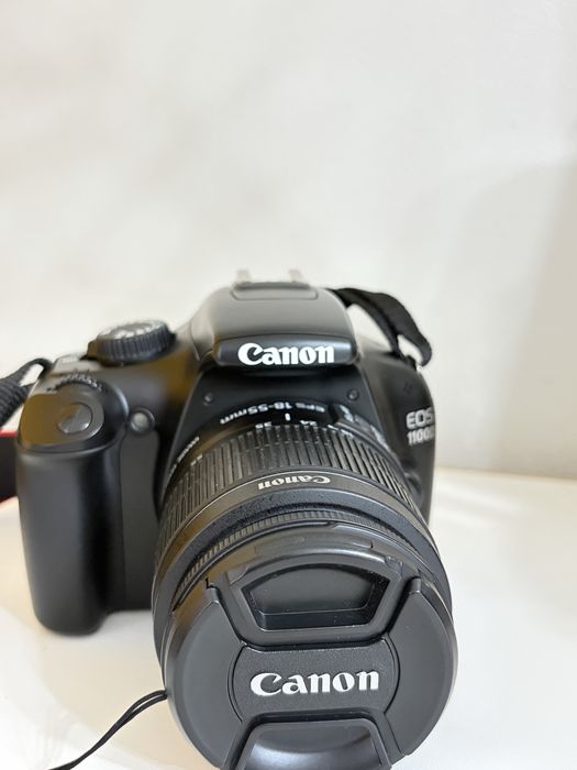 Canon EOS  1100D