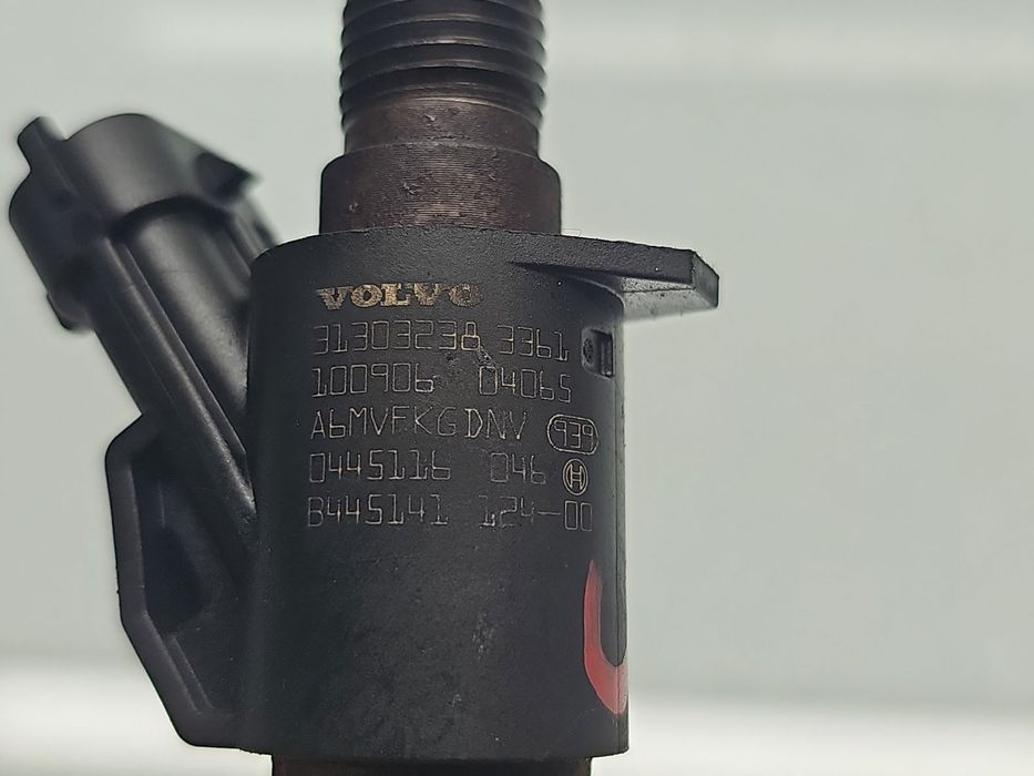 Injector  Volvo S60 [Fabr 2000-2010] 31303238 2.0 D5204T5 110KW / 150C