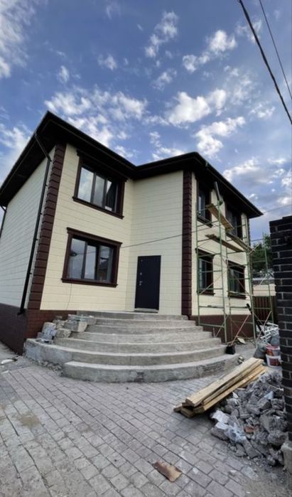 Покраска стен крыш, фасад