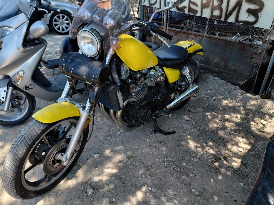 Мотоциклет Yamaha XJ 700