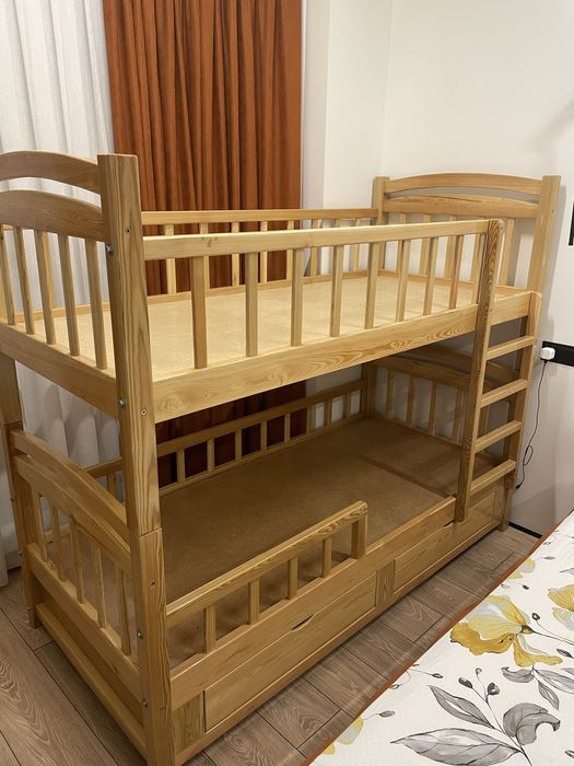 двухъярусные кровати