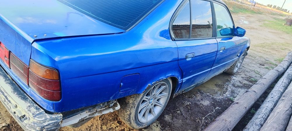 Bmw E34 520i срочно