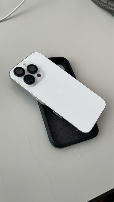 Iphone 16 pro белый