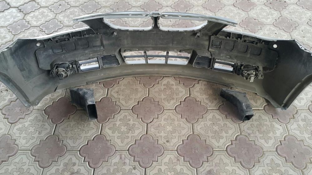 Бампер передний Bmw e60