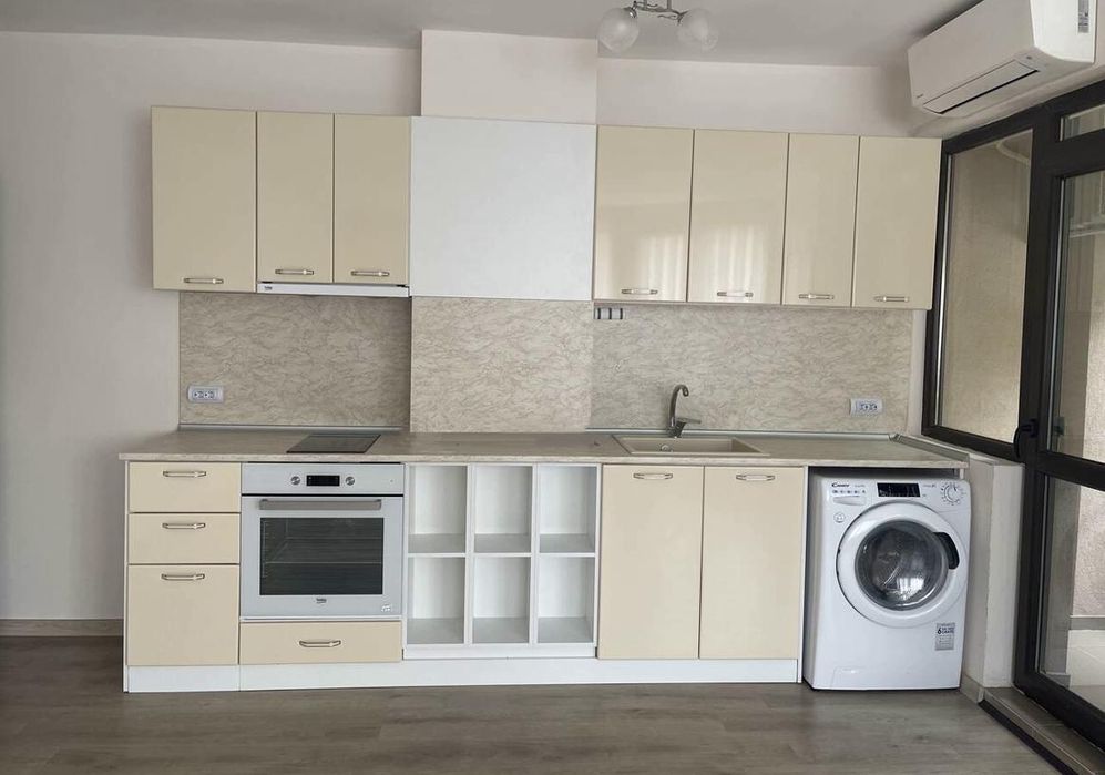 Двустаен апартамент под наем в Център