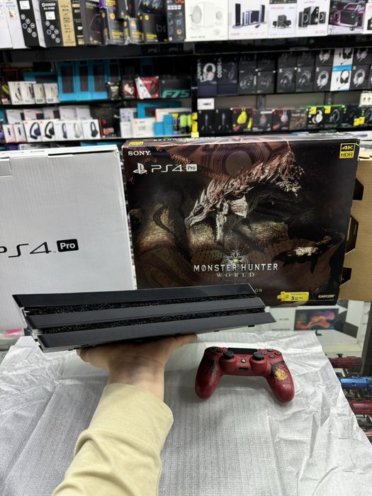 Ps 4 Pro 1TB. Limited Edition  Monster Hunter Oyin bilan tayor