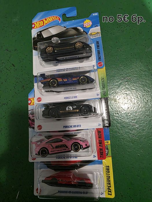 Hot wheels чисто нови