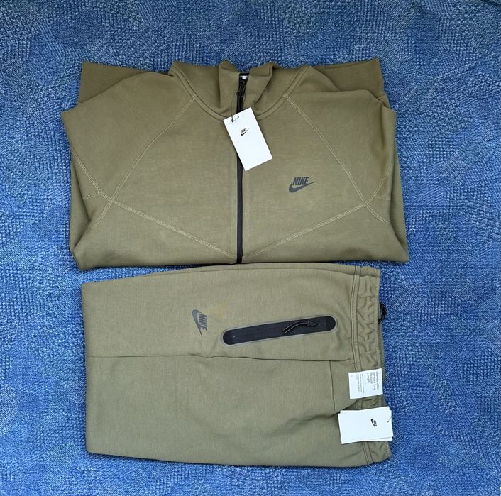 Nike Tech Fleece ОРИГИНАЛЕН мъжки екип горнище и долнище - XL