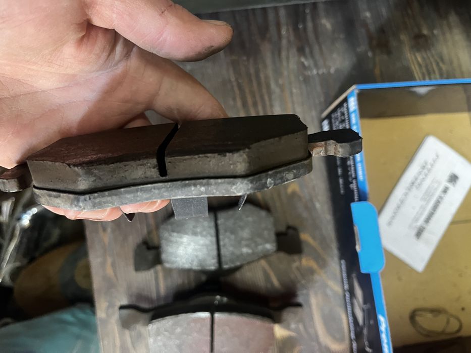 Колодки на Mazda Tribute