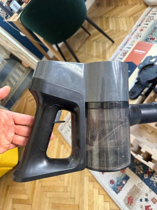 Vand aspirator Grundig fara fir 4330 utilizat de cateva ori
