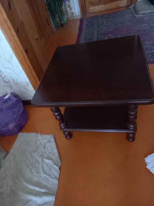 Продам журнальный столик