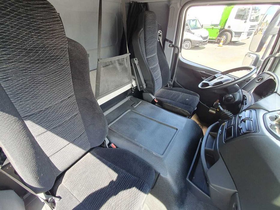 Автовоз Mercedes-Benz Atego 1230 4X2 с надстройкой KUVVETLI