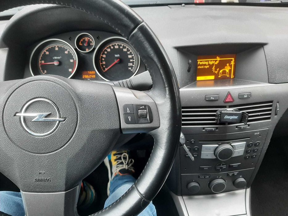 Vand Opel Astra - AB berlina cu hayon