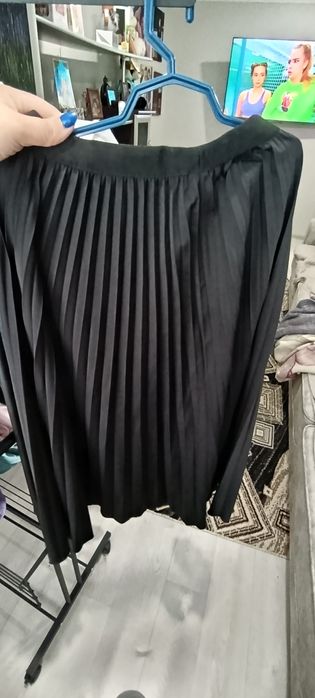 Продам юбки, сарафаны,блузки школьные