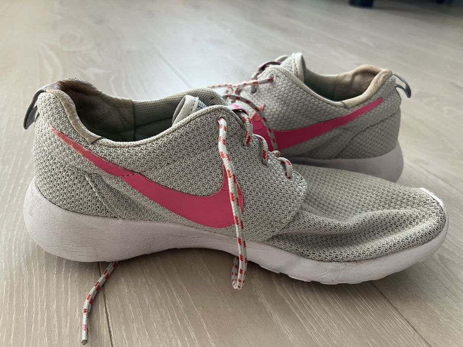 Дамски маратонки Nike roshe run