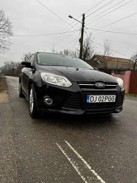 Ford 2013 – 1.0 benzină – volan pe dreapta – 2.200 euro
