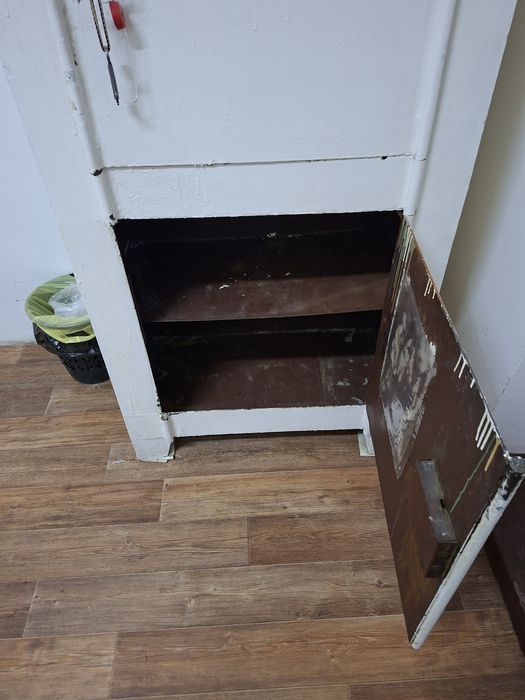 Продам сейф советский