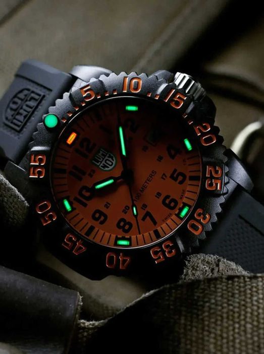 Luminox Sea Lion X2.2059.1 Carbonox 100M 44mm