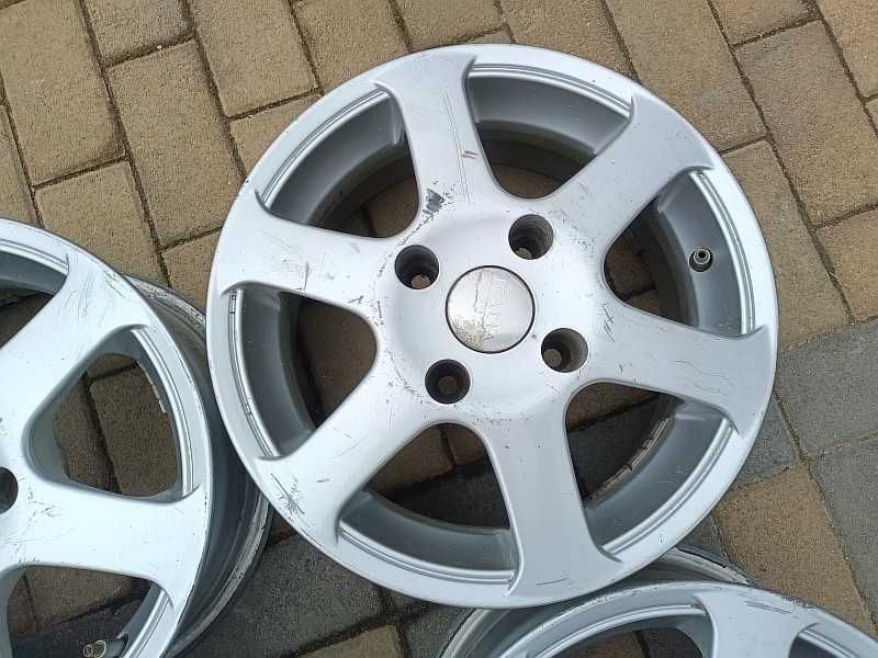 Продам оригинальные легкосплавные диски на Mitsubishi Galant