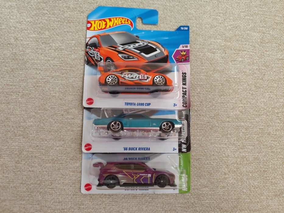 Hotwheels колички