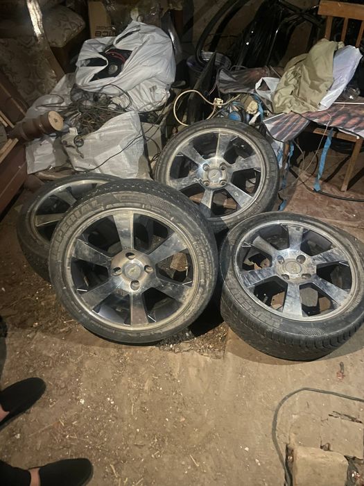 Avtomabil diska balon