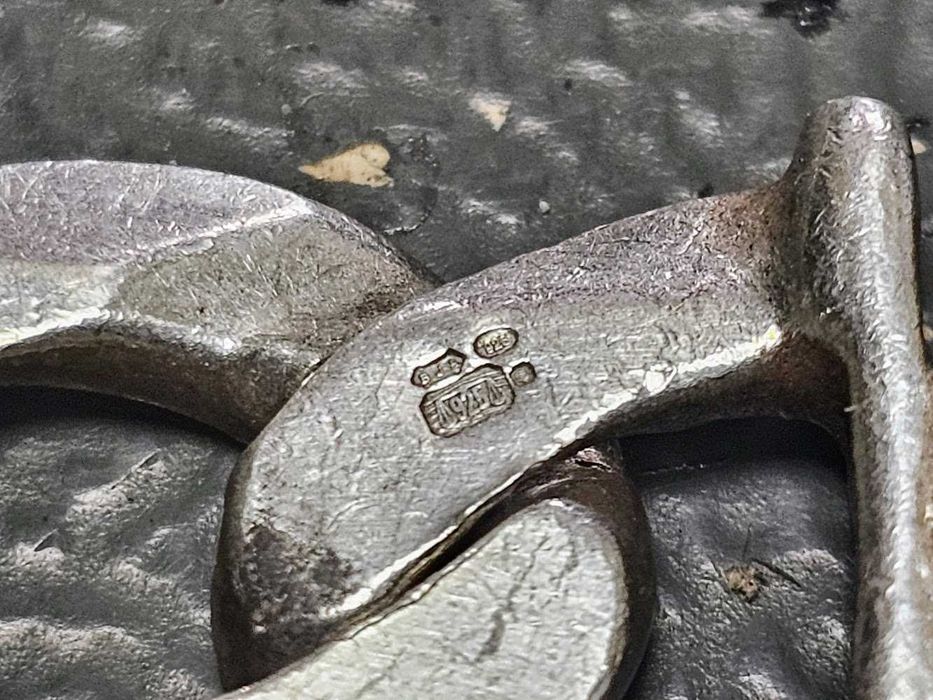 Сребърен ланец проба 925. Дължина - 56см. Тегло - 111гр.