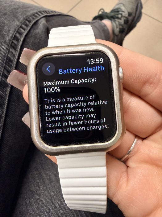 Apple Watch SE (2 generation) 44mm starlight