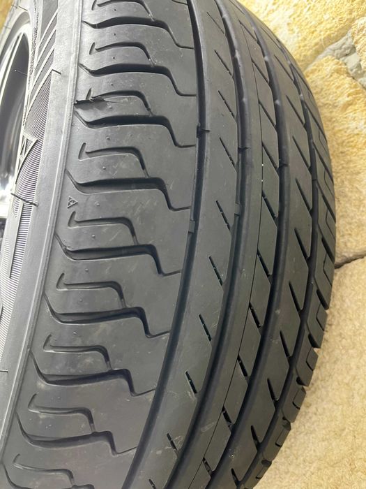 Продам резину без дисков