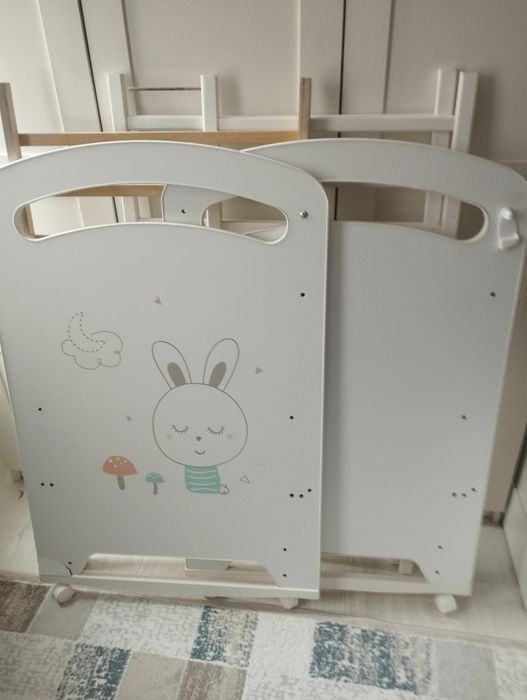 Манеж детский белого цвета