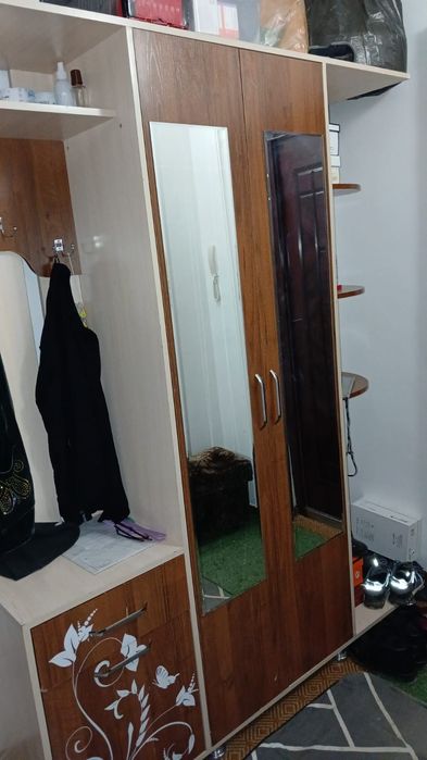 Душ кабина и шкаф