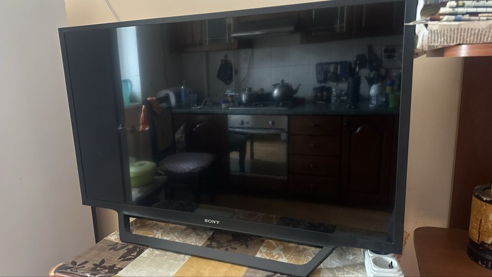 Продам телевизор SONY