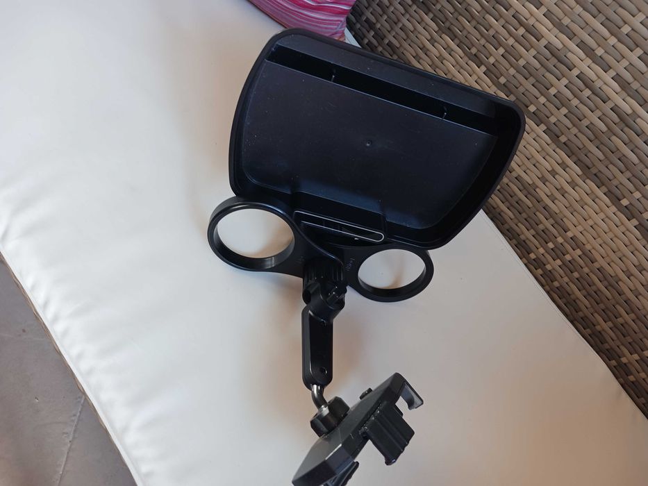 Стойка за GSM , чаши и таблет пкемпер одходяща