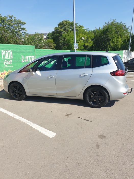 Vând Schimb Opel zafira c 2015 euro 6 diesel 1.6
