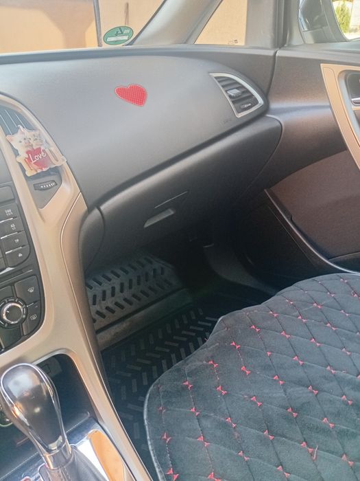 Opel astra j  automata