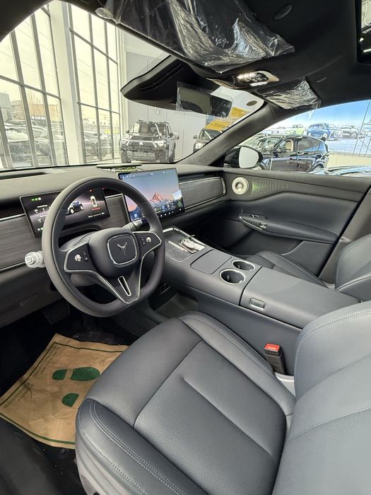 Voyah covrec 2025 Afitsalni Avto salon 3-yill Rasmiy kafolat bilan !