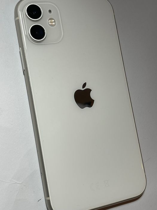 iPhone 11, 64gb, impecabil. Nu trimit, doar predare in Timisoara.