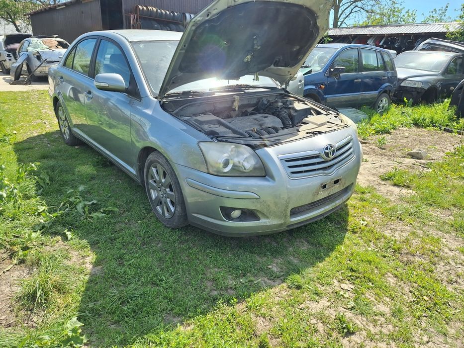 Dezmembrari Toyota Avensis 1.8 benzina an 2008