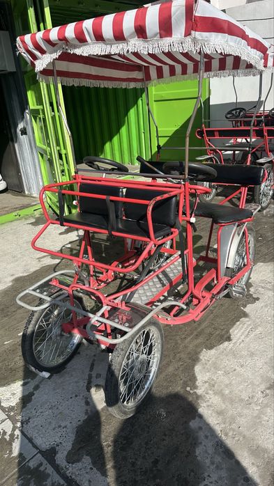 Велосипед семейный четырехместный аттракцион
