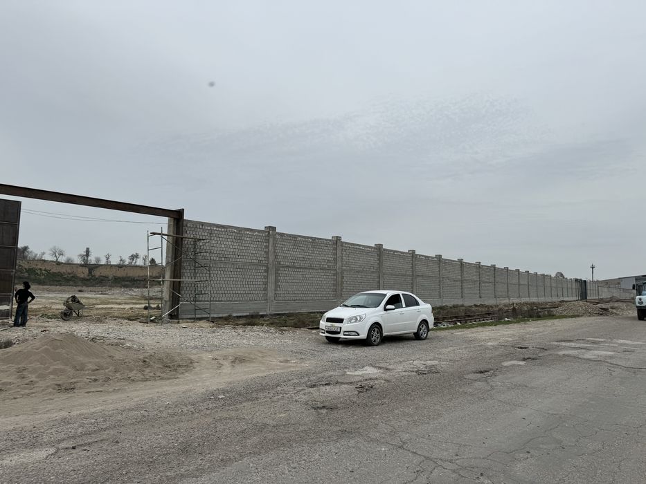 Нотурар бино сотилади 7 гектар