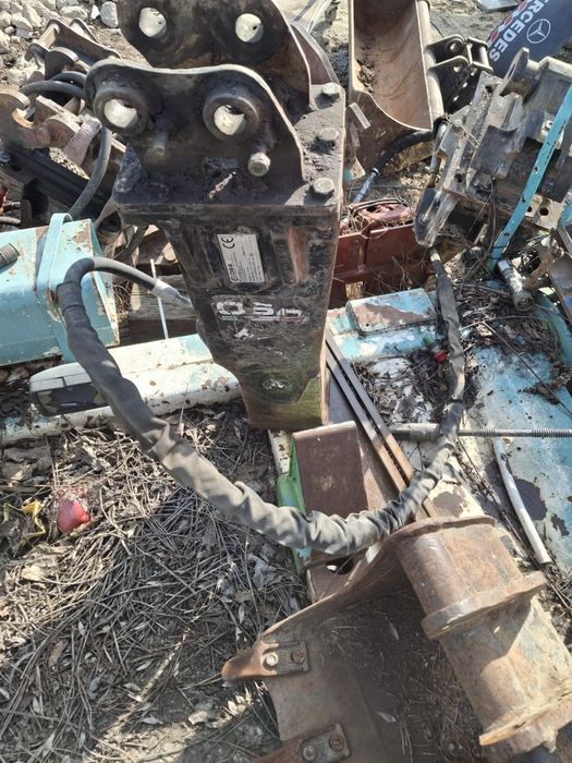 Vand 4 picoane picon miniexcavator buldoexcavator dl 100 la 300kl