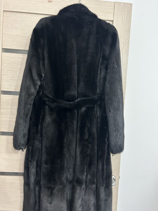 Продам норковую шубу