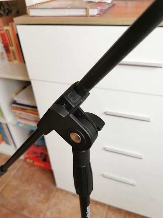 Стойка за микрофон Soundking