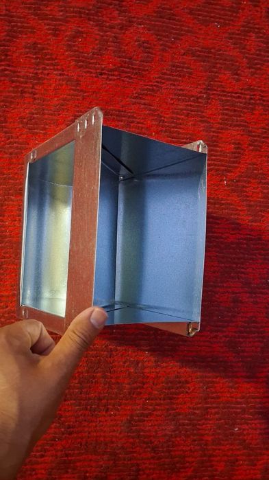 Quyon ovqat yidigan karmushka