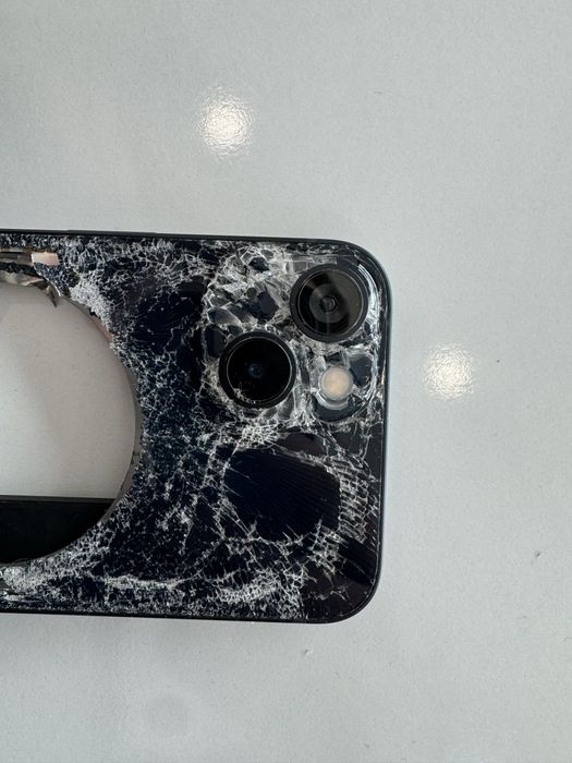 iPhone 13  за части