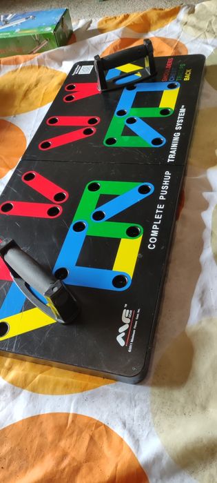 Стойка за лицеви опори