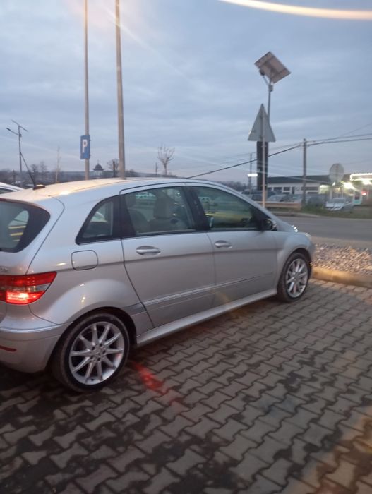 Mercedes b class 200