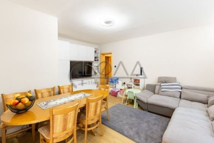 Продава се Тристаен апартамент в София, Славия - 110 кв.м за 2955 €/кв.м - Снимка #3