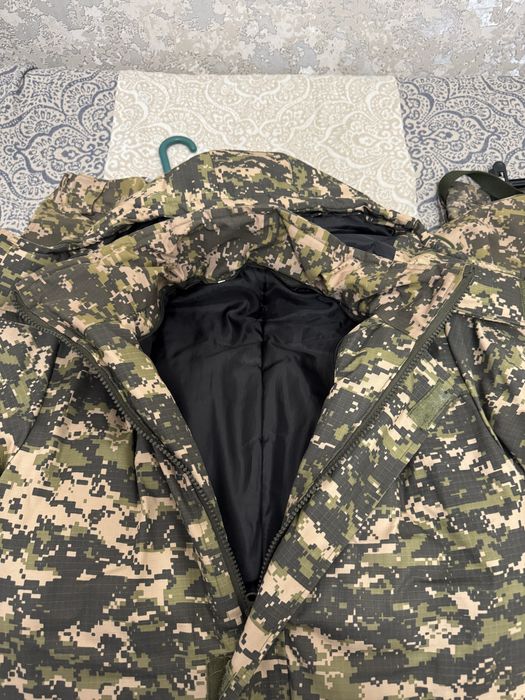 Военная одежда ( все комплект есть)