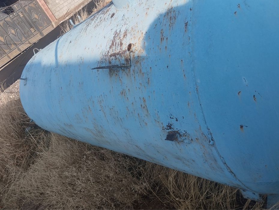 Бочка для воды  емкость 3,8 куб