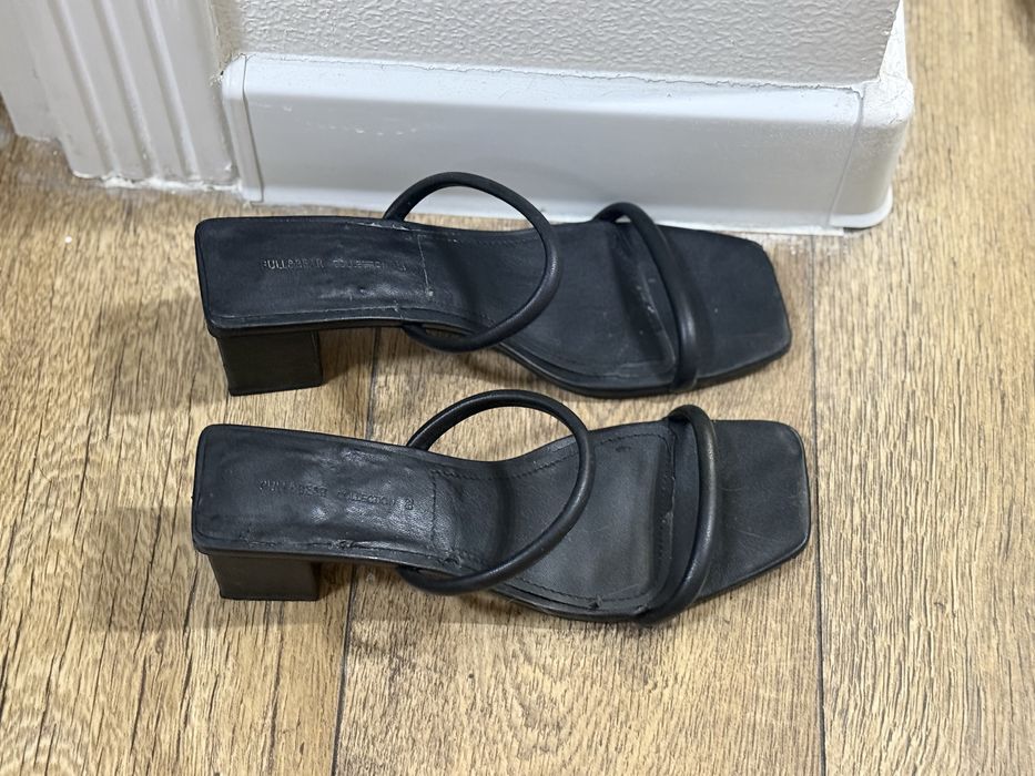 Мюли Pull&Bear.